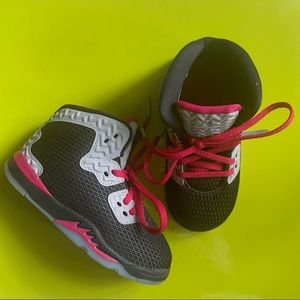 Kid’s Jordans. Black-Grey-Berry. Excellent Cond!